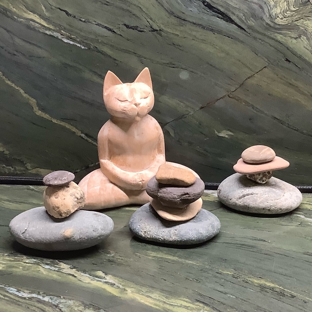 Balanced Stones Rock Art Set Hand Crafted Garden Home Decor New - Picture 8 of 12